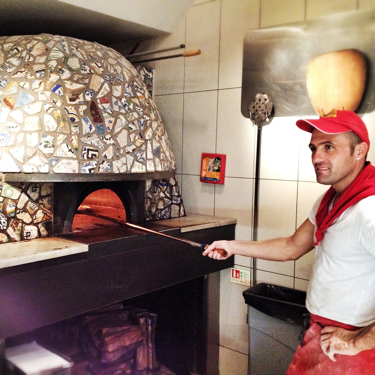 Franco Manca Chiswick, pizzaiolo at work